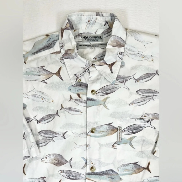 COLUMBIA Men’s White All Over Pattern Fish Print Short Sleeve Button Down Size L - Picture 1 of 12